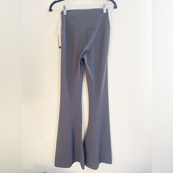P.E Nation Full Force flared Leggings with split hem zip dark shadow gray NWT. M - Picture 6 of 13